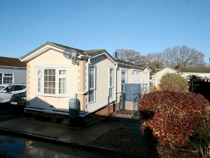 1 Bedroom Park Home For Sale In Moreton Terrace, Woodchurch Road, Shadoxhurst, Ashford, TN26