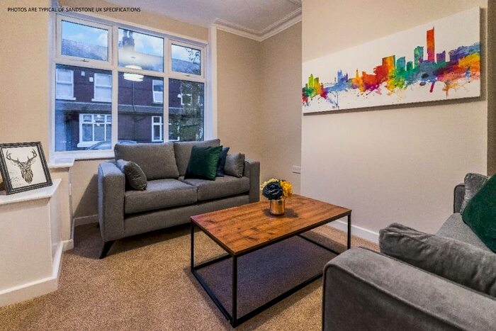 2 Bedroom Flat To Rent In Parrs Wood Court, Manchester, M20