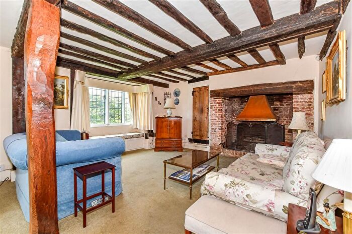 5 Bedroom Property For Sale In Grange Road, St Michaels, Tenterden, Kent, TN30
