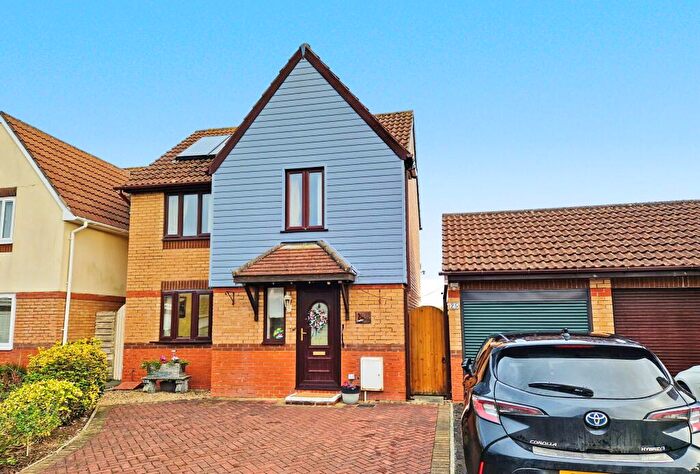 3 Bedroom Detached House For Sale In The Burrows, Newton, Porthcawl, CF36