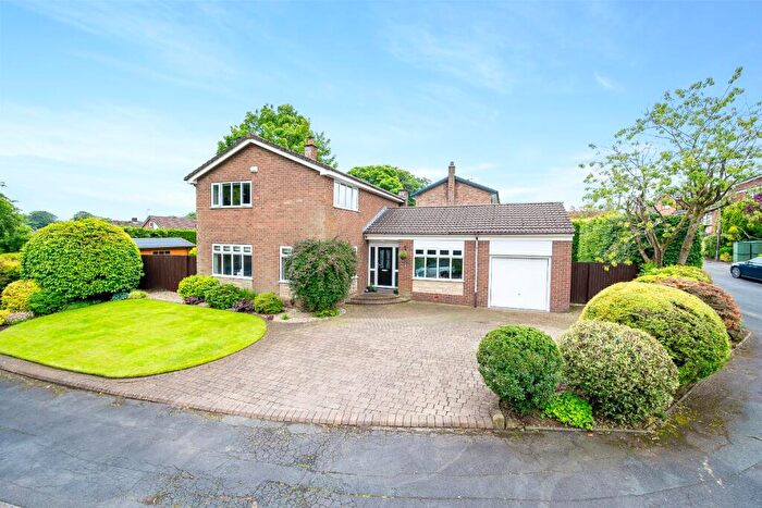 4 Bedroom Detached House For Sale In Delph Brook Way, Egerton, Bolton, BL7