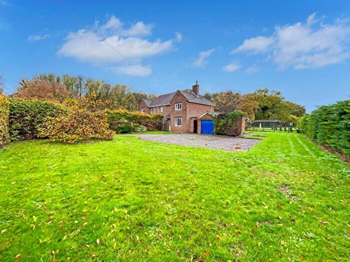 3 Bedroom Semi-Detached House To Rent In St. Ediths Marsh, Bromham, Chippenham, SN15