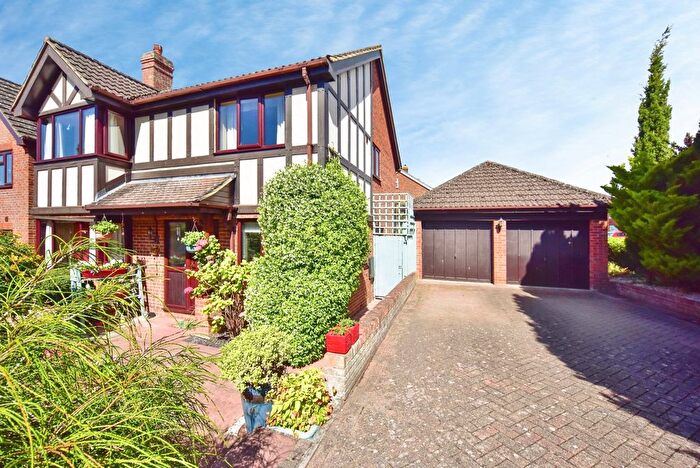 4 Bedroom Detached House For Sale In Bell Crescent, Burham, Rochester, Kent, ME1
