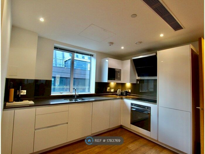 2 Bedroom Flat To Rent In Red Lion Court, London, EC4A