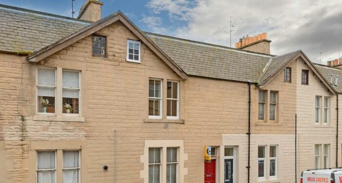 2 Bedroom Flat To Rent In High Street, Cockenzie, East Lothian EH32