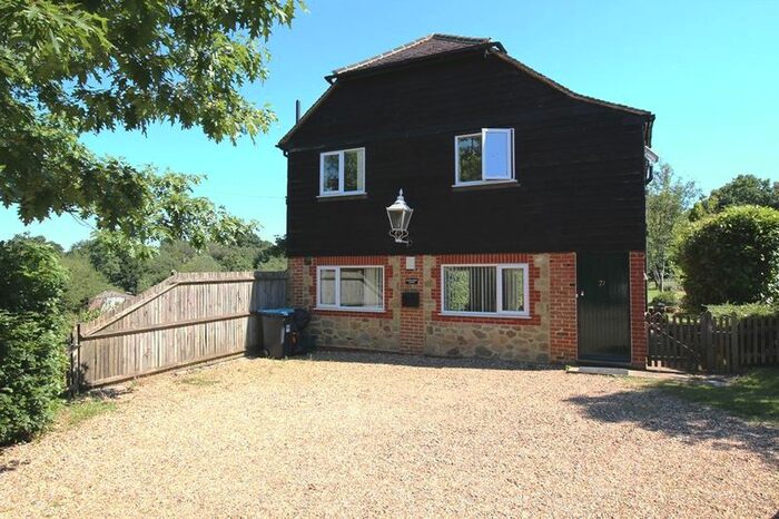 2 Bedroom Detached House To Rent In Rook Lane, Chaldon, Caterham, CR3