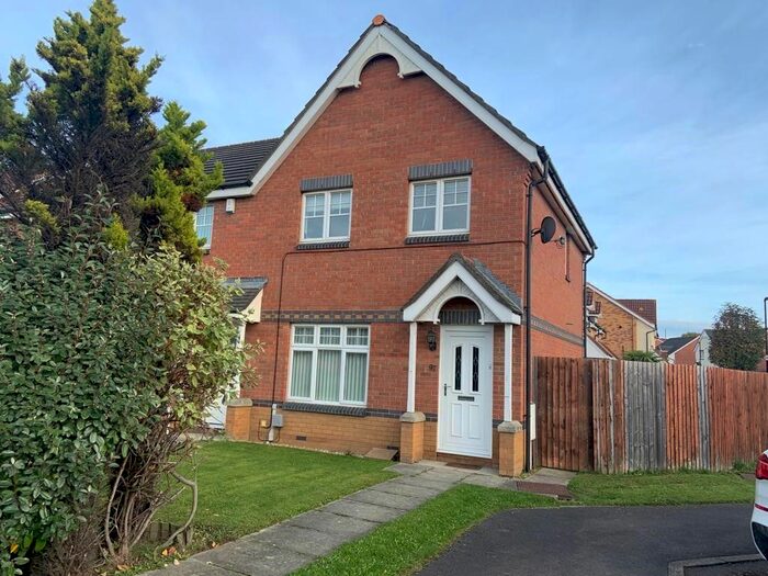 3 Bedroom Semi-Detached House To Rent In Greenhills, Killingworth, NE12