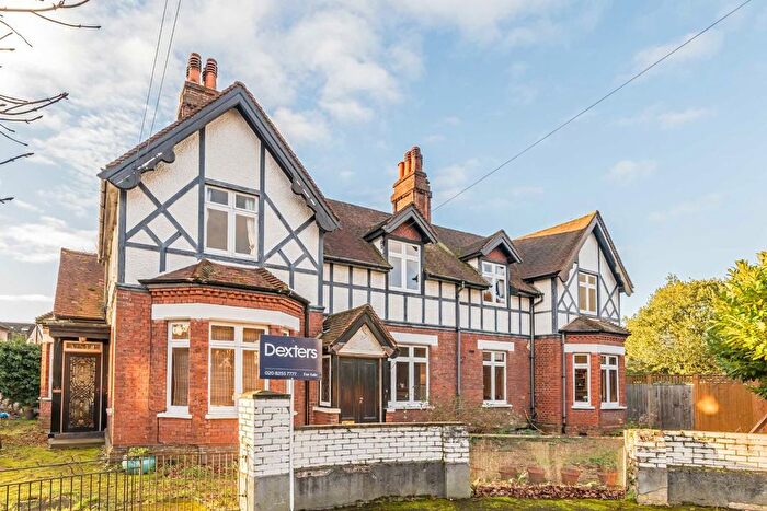 5 Bedroom Detached House For Sale In St. Johns Road, East Molesey, KT8