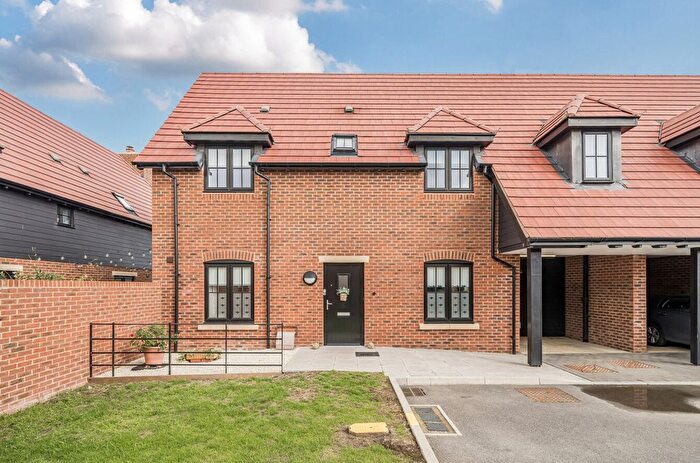 4 Bedroom End Terrace House For Sale In Meadow Court, East Challow, Wantage, Oxfordshire, OX12