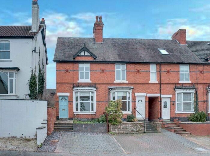 2 Bedroom End Of Terrace House To Rent In Bromsgrove, Worcestershire, B61