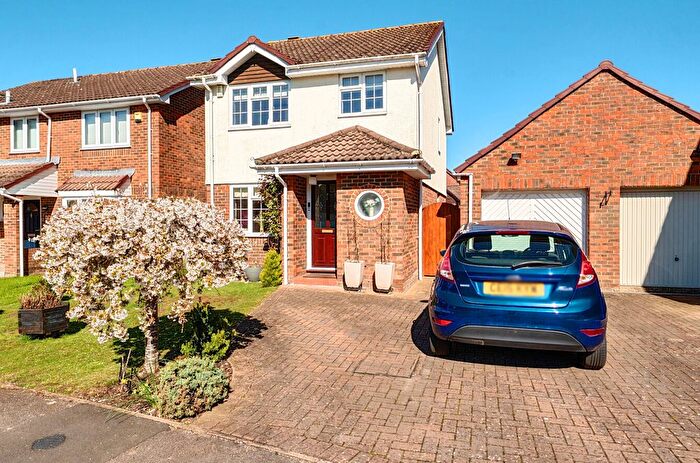 3 Bedroom Detached House For Sale In Benetfeld Road, Binfield, Bracknell, RG42