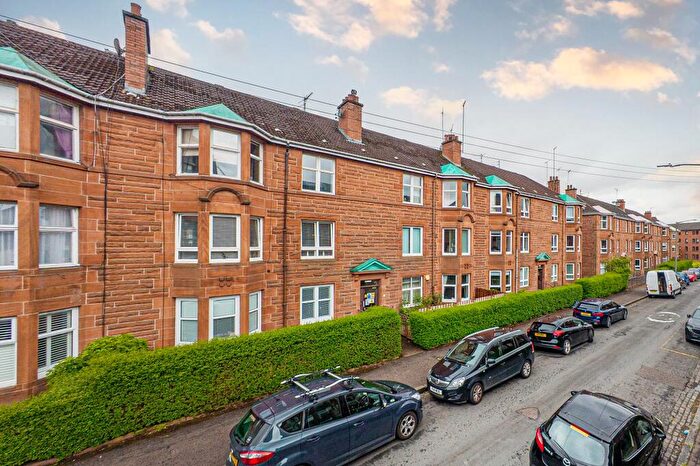 2 Bedroom Apartment For Sale In Quentin Street, Shawlands, Glasgow, G41