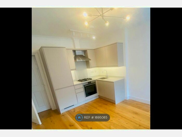 1 Bedroom Flat To Rent In Chequer Street, St. Albans, AL1