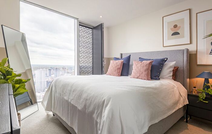 3 Bedroom Flat To Rent In Cortland At Colliers Yard, Salford, M3