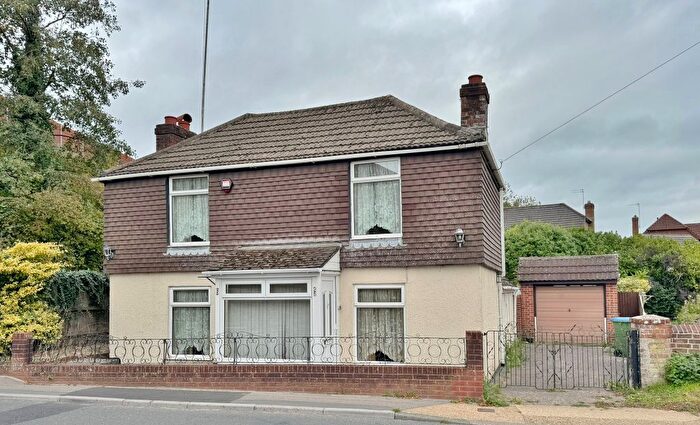 2 Bedroom Detached House For Sale In Funtley Hill, Funtley, PO16