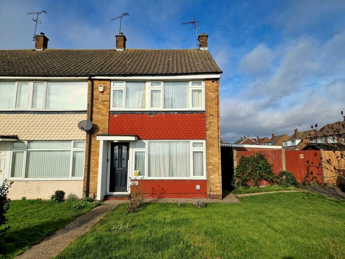 3 Bedroom End Of Terrace House To Rent In Corringham Road, Stanford-le-Hope, SS17