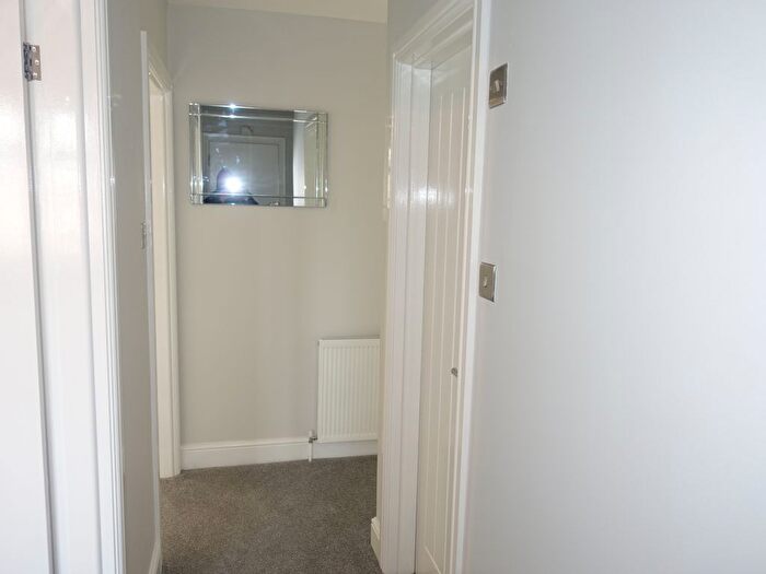 2 Bedroom Flat To Rent In Church Street, Croydon, CR0