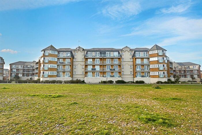 2 Bedroom Flat For Sale In San Diego Way, Eastbourne, BN23