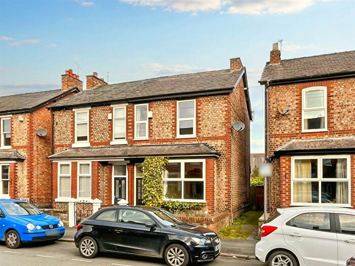 2 Bedroom Semi-Detached House To Rent In Grange Road, Sale, M33