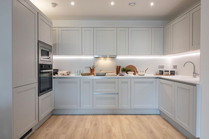 2 Bedroom Flat For Sale In " Bedroom Apartment" At Hepworth Place, Walthamstow, E17