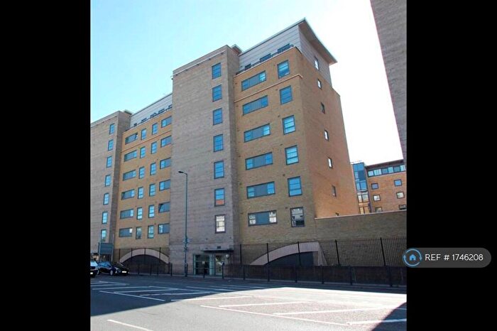 1 Bedroom Flat To Rent In Commercial Road, London, E14