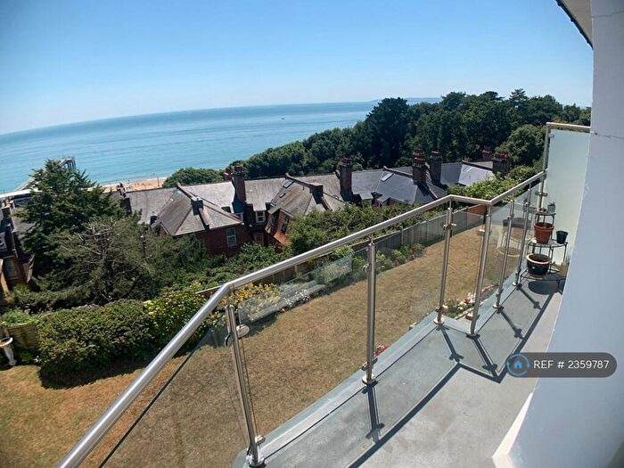 2 Bedroom Flat To Rent In Pine Lodge, Bournemouth, BH5