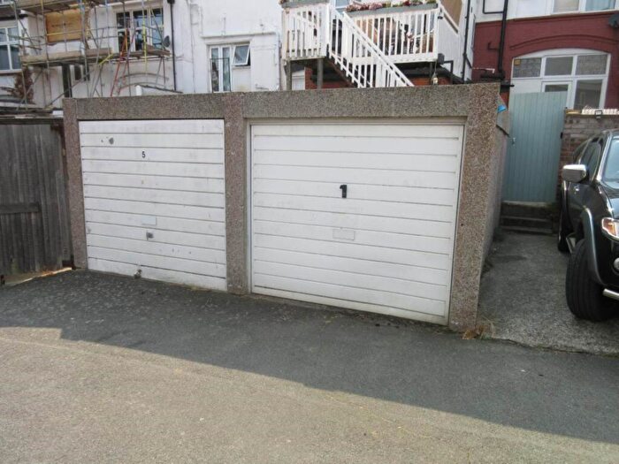 Garage / Parking To Rent In Garage, R/O Palmeira Avenue, Westcliff On Sea, SS0