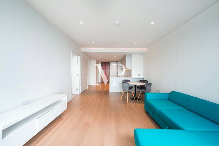 1 Bedroom Apartment To Rent In Hampton Tower, Marsh Wall, London Greater London, E14