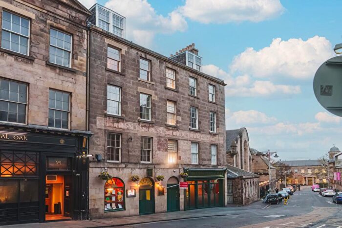 2 Bedroom Flat For Sale In / Infirmary Street, Old Town, Edinburgh, EH1