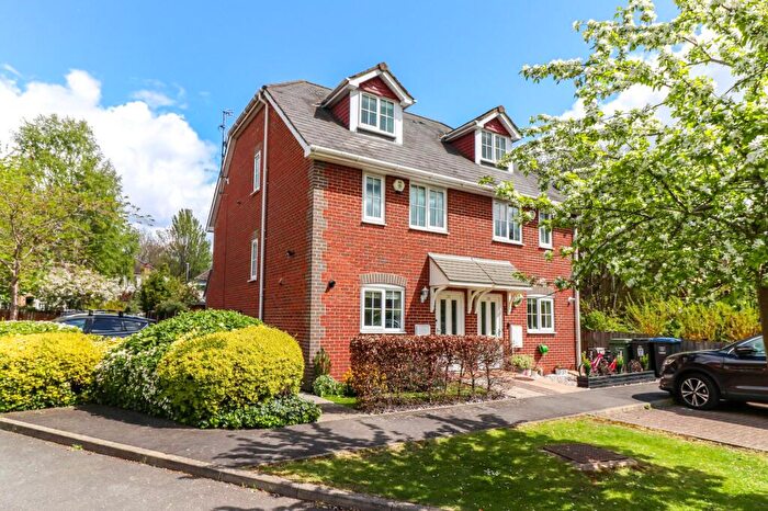 3 Bedroom Semi Detached House For Sale In The Mallards, Hemel Hempstead, HP3