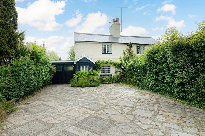 3 Bedroom Semi Detached House For Sale In South Street, Whitstable, CT5