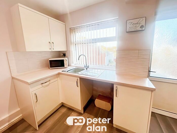 3 Bedroom Terraced House For Sale In Darren Road, Ystalyfera, Swansea, SA9