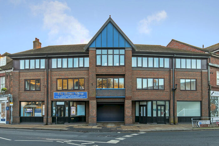 4 Bedroom Apartment To Rent In Marlborough House, Chesil Street, SO23
