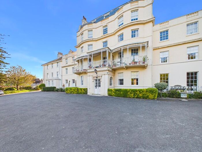 1 Bedroom Flat For Sale In North Foreland Road, Broadstairs, CT10