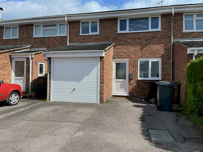 3 Bedroom House To Rent In Crocus Way, Chelmsford, CM1