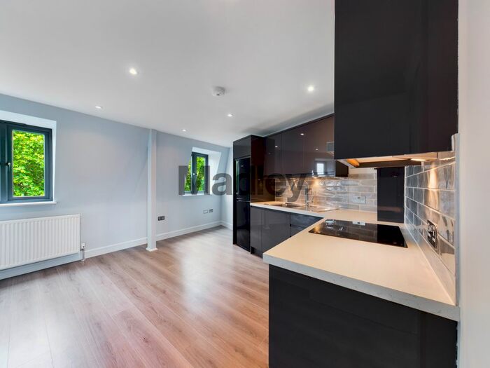 1 Bedroom Flat To Rent In Lower Road, London, SE16