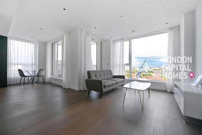 1 Bedroom Apartment To Rent In Phoenix Court, Gasholder Place, London, SE11