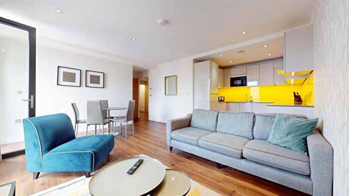 2 Bedroom Apartment To Rent In Back Church Lane, Aldgate, E1