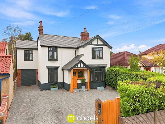 4 Bedroom Detached House For Sale In Braiswick, Colchester, CO4