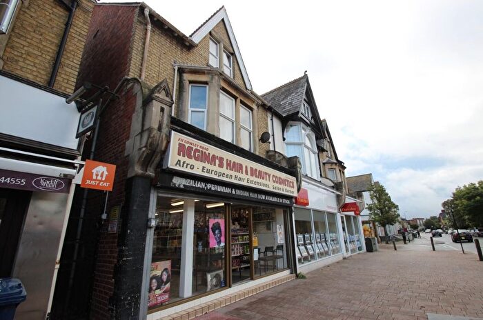 5 Bedroom Flat To Rent In Cowley Road, Oxford, Oxfordshire, OX4