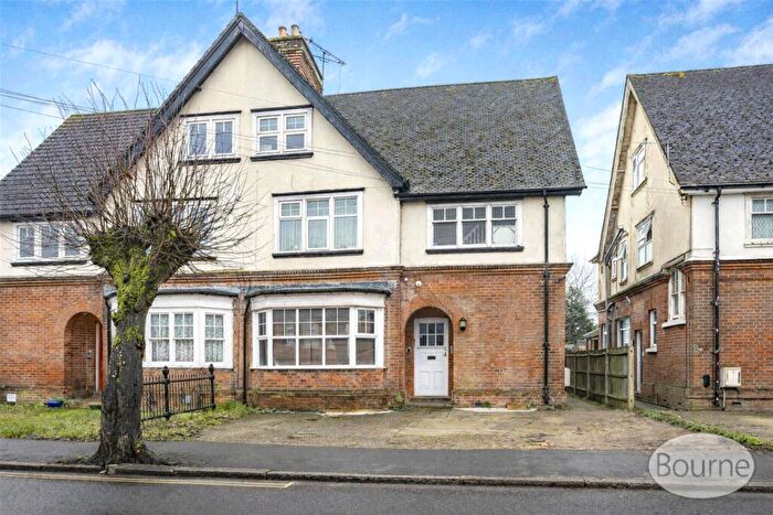 1 Bedroom Apartment For Sale In Church Lane East, Aldershot, Hampshire, GU11