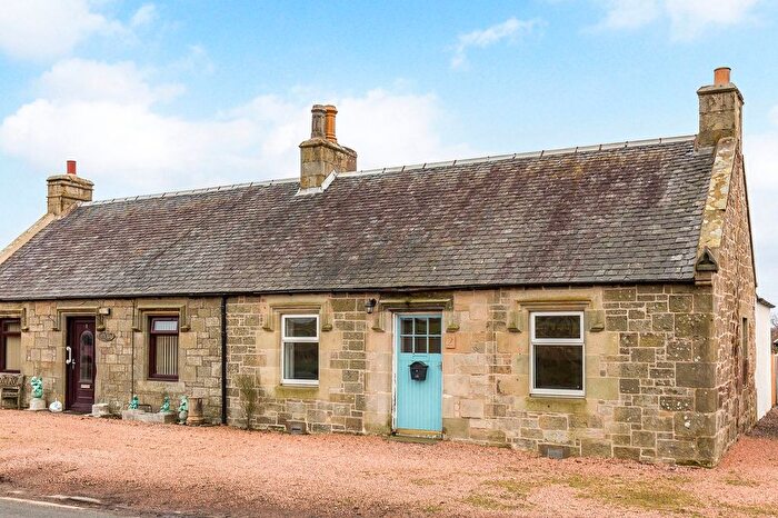 2 Bedroom Semi-Detached Bungalow For Sale In Strathmiglo, Cupar, KY14