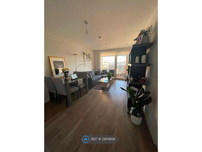 2 Bedroom Flat To Rent In Pioneer Court, London, E16