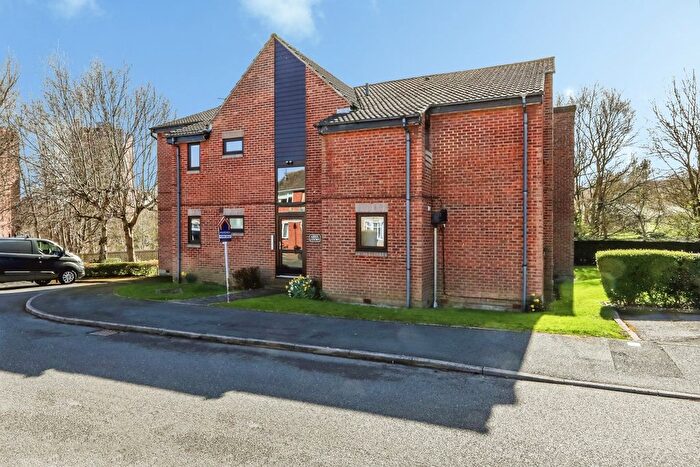 1 Bedroom Flat For Sale In Anvil Close, Sheffield, S6