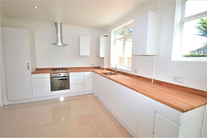 3 Bedroom Property To Rent In Larkshall Crescent, London, E4
