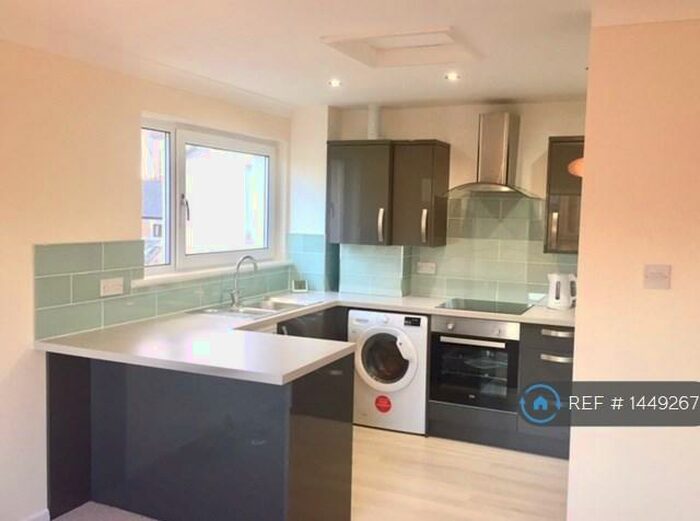 1 Bedroom Flat To Rent In East Kilbride Village, Glasgow, G74