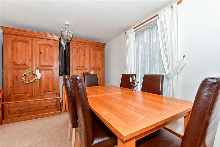 3 Bedroom Detached House For Sale In Roman Road, Aldington, Kent, TN25