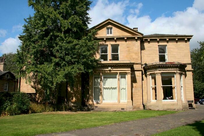 2 Bedroom Flat To Rent In Grosvenor Road, Headingley, Leeds, LS6