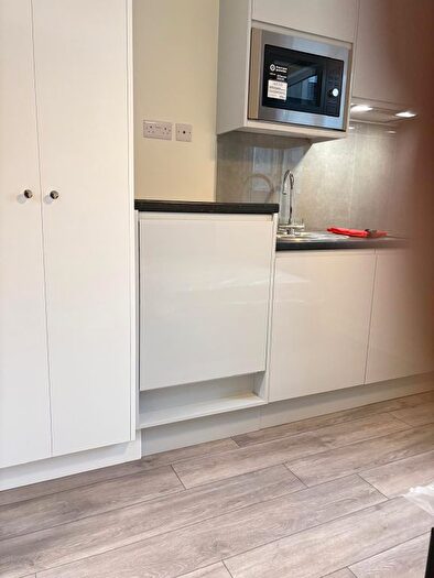 Studio To Rent In King Street, London, W6