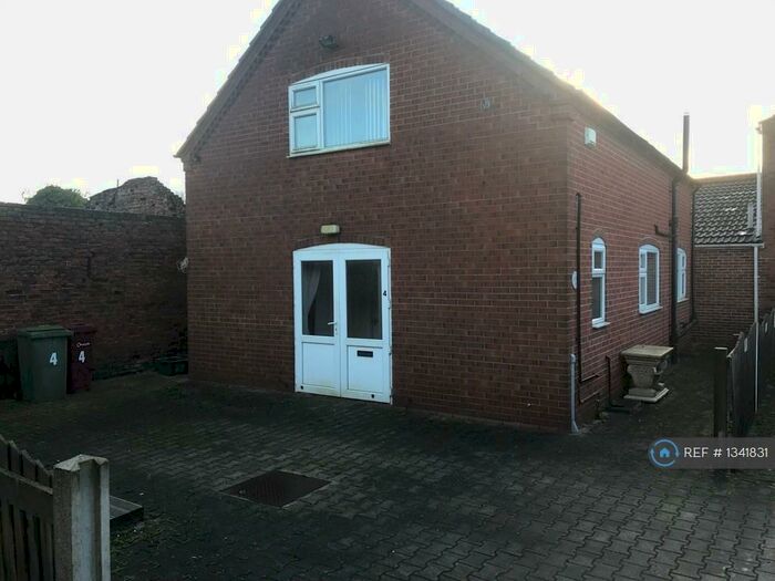 2 Bedroom Detached House To Rent In Church Mews, Haxey, Doncaster, DN9